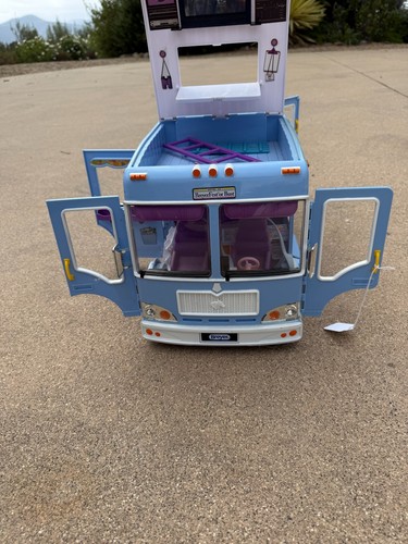 Retired breyer horses trailer - retired,