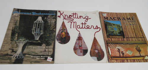 Lot vtg macrame magazine - of, 3